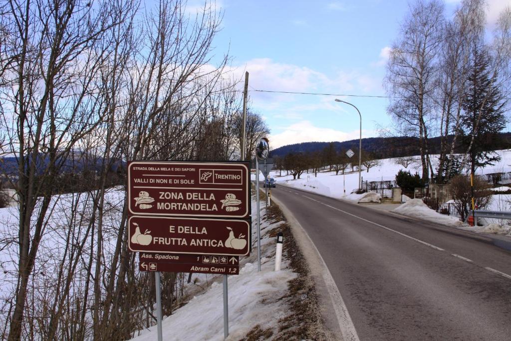 Garni Biancaneve Ruffre-Mendola Luaran gambar